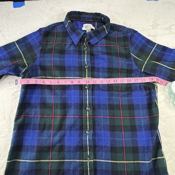 LL Bean Women's Plaid Slightly Fitted Flannel Shirt Medium Green Red Blue Cotton - Picture 3 of 8